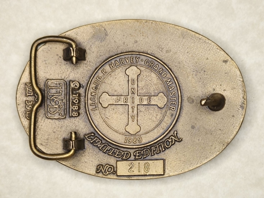 [Buckle Pic Missing] (Click here)